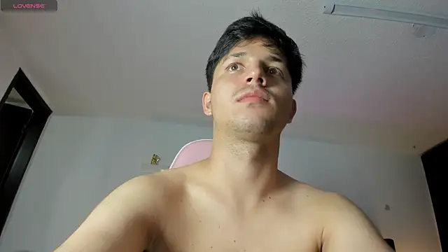 Snapshot of Issac_james_ chatting on 09-13-25, 04:56 Issac james  online show from 09-13-25, 04:56