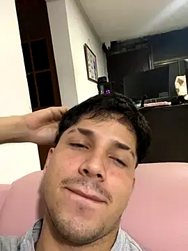 Snapshot of Issac_james_ chatting on 09-27-25, 03:11 Issac james  online show from 09-27-25, 03:11