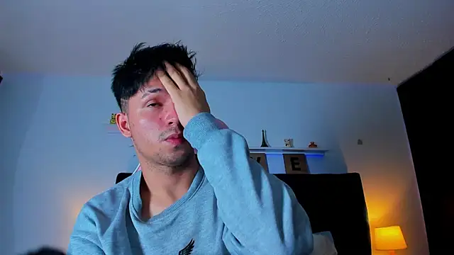 Snapshot of Issac_james_ chatting on 10-15-25, 04:23 Issac james  online show from 10-15-25, 04:23