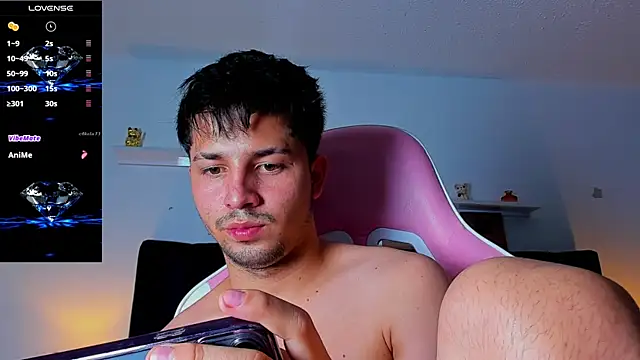 Snapshot of Issac_james_ chatting on 10-19-25, 04:57 Issac james  online show from 10-19-25, 04:57