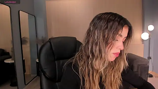 PaulinaSantos  online show from 03-13-25, 07:17