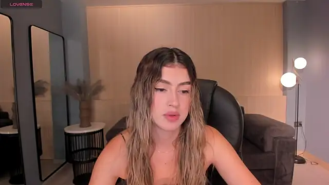 PaulinaSantos  online show from 03-14-25, 07:44