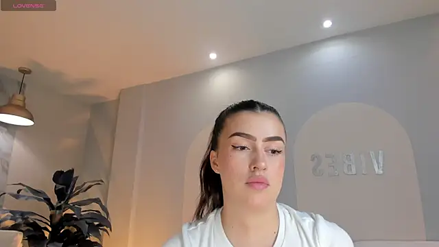 PaulinaSantos  online show from 03-28-26, 07:35