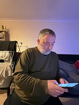 LondonTeffy online show from 01-28-25, 10:12