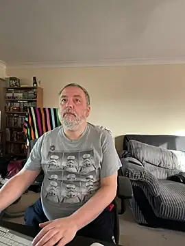 LondonTeffy online show from 02-06-25, 10:59