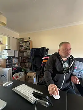 LondonTeffy online show from 03-14-25, 12:51