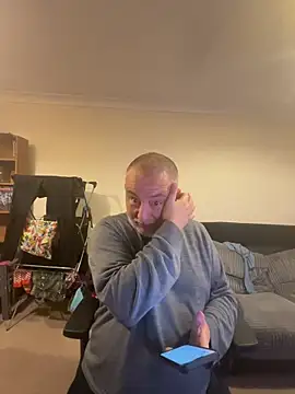 LondonTeffy online show from 10-14-25, 09:26