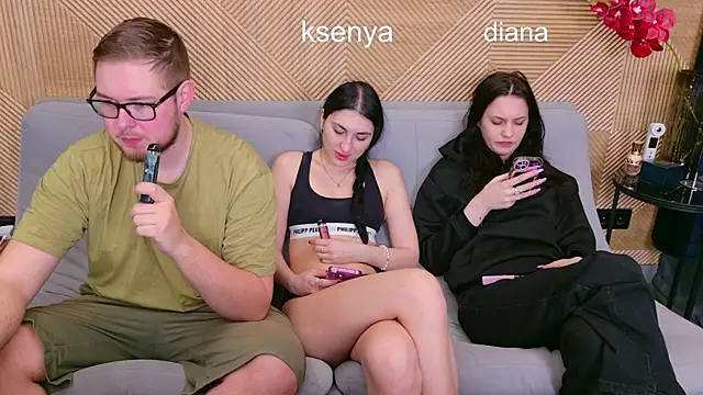 Ksenny online show from 04-26-26, 06:00