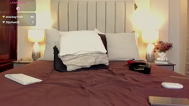 romina-brunette online show from 03-10-26, 01:27