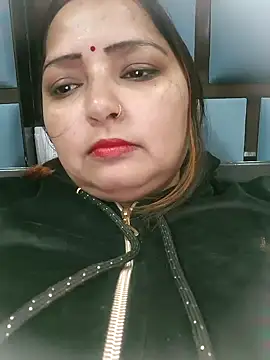 Snapshot of Dianaa9 chatting on 01-02-25, 11:41 Dianaa9 online show from 01-02-25, 11:41