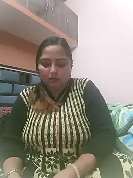 Snapshot of Dianaa9 chatting on 01-10-25, 02:13 Dianaa9 online show from 01-10-25, 02:13