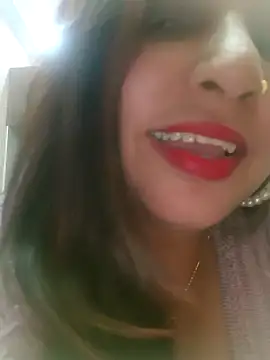 Snapshot of Dianaa9 chatting on 02-08-25, 07:59 Dianaa9 online show from 02-08-25, 07:59