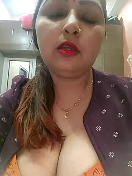 Snapshot of Dianaa9 chatting on 02-10-25, 04:58 Dianaa9 online show from 02-10-25, 04:58