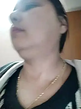 Snapshot of Dianaa9 chatting on 02-18-25, 05:21 Dianaa9 online show from 02-18-25, 05:21