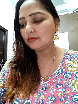 Snapshot of Dianaa9 chatting on 02-25-25, 07:42 Dianaa9 online show from 02-25-25, 07:42