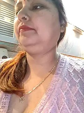 Snapshot of Dianaa9 chatting on 03-02-25, 10:35 Dianaa9 online show from 03-02-25, 10:35