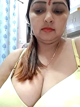 Snapshot of Dianaa9 chatting on 03-04-25, 06:50 Dianaa9 online show from 03-04-25, 06:50