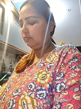 Snapshot of Dianaa9 chatting on 03-11-25, 08:20 Dianaa9 online show from 03-11-25, 08:20