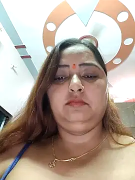 Snapshot of Dianaa9 chatting on 09-14-25, 05:28 Dianaa9 online show from 09-14-25, 05:28