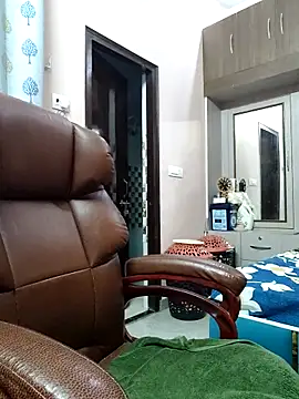 Snapshot of Dianaa9 chatting on 09-18-25, 05:42 Dianaa9 online show from 09-18-25, 05:42