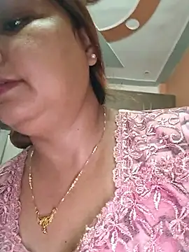 Snapshot of Dianaa9 chatting on 10-22-25, 04:57 Dianaa9 online show from 10-22-25, 04:57