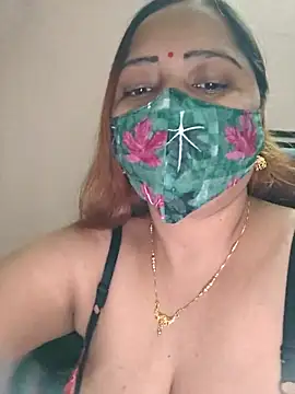 Snapshot of Dianaa9 chatting on 11-08-25, 06:57 Dianaa9 online show from 11-08-25, 06:57