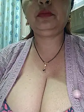 Snapshot of Dianaa9 chatting on 11-27-25, 07:21 Dianaa9 online show from 11-27-25, 07:21