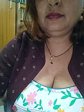 Snapshot of Dianaa9 chatting on 12-01-25, 03:22 Dianaa9 online show from 12-01-25, 03:22