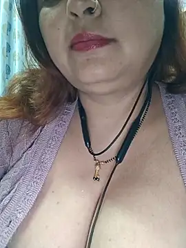 Snapshot of Dianaa9 chatting on 12-19-25, 07:15 Dianaa9 online show from 12-19-25, 07:15