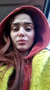 Snapshot of SophieCharm chatting on 12-22-24, 01:44 SophieCharm online show from 12-22-24, 01:44