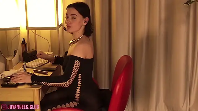 SophieCharm online show from 04-23-26, 03:52