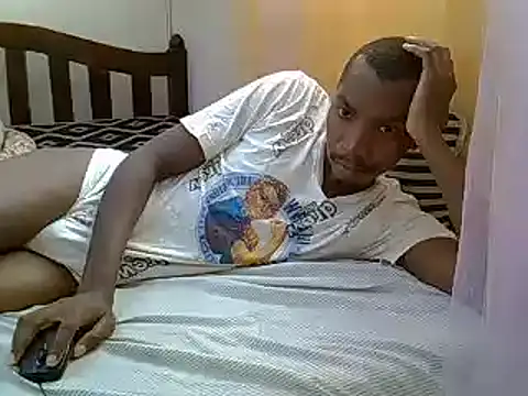 Snapshot of Jaysexxy255 chatting on 02-04-25, 04:37 Jaysexxy255 online show from 02-04-25, 04:37