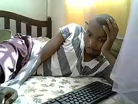 Snapshot of Jaysexxy255 chatting on 03-12-25, 06:40 Jaysexxy255 online show from 03-12-25, 06:40