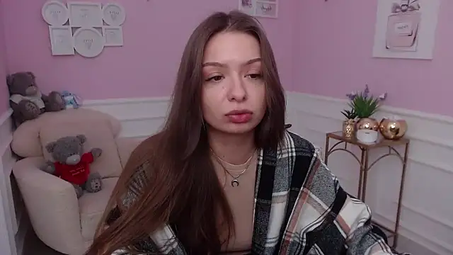 LucySkilar online show from 11-03-25, 07:31