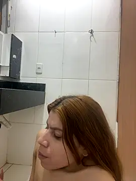 Snapshot of KyKa02 chatting on 11-19-25, 09:04 KyKa02 online show from 11-19-25, 09:04