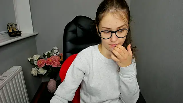 AfinaCutie online show from 12-05-24, 05:06