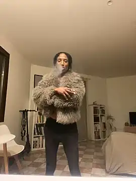 Snapshot of tamarabigass1 chatting on 02-02-25, 06:15 tamarabigass1 online show from 02-02-25, 06:15