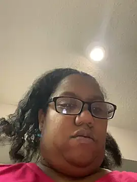 Snapshot of ebonyred chatting on 02-24-25, 03:42 ebonyred online show from 02-24-25, 03:42