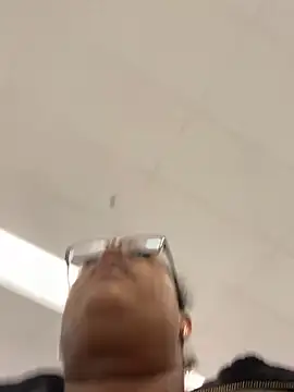 Snapshot of ebonyred chatting on 03-06-25, 07:21 ebonyred online show from 03-06-25, 07:21