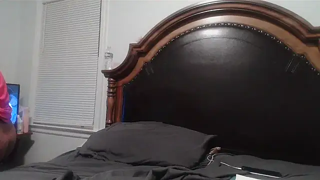 Snapshot of ebonyred chatting on 09-18-25, 03:08 ebonyred online show from 09-18-25, 03:08