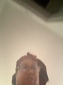 Snapshot of ebonyred chatting on 10-31-25, 01:23 ebonyred online show from 10-31-25, 01:23