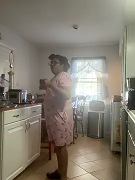 Snapshot of ebonyred chatting on 11-22-25, 03:33 ebonyred online show from 11-22-25, 03:33