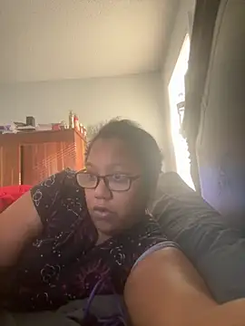 Snapshot of ebonyred chatting on 11-30-25, 03:05 ebonyred online show from 11-30-25, 03:05