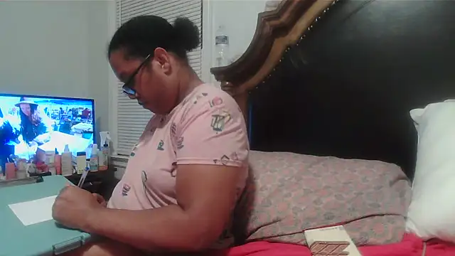 ebonyred online show from 04-24-26, 01:30