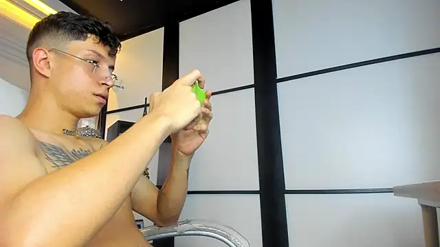 AgarEvans online show from 12-27-24, 04:54