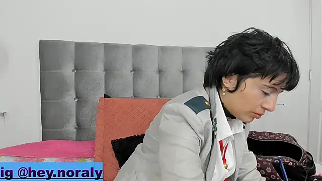 hey noraly online show from 02-18-25, 04:15