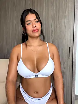 MelissaWaltton online show from 11-28-25, 03:25