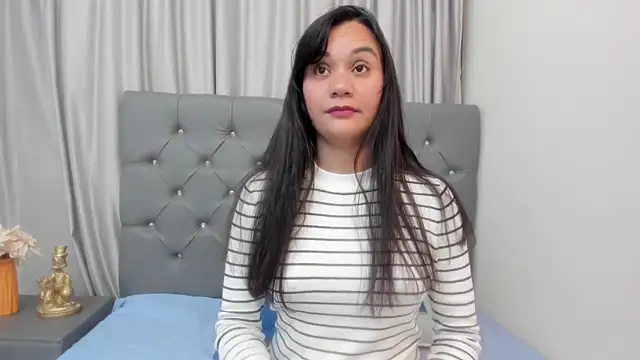 Snapshot of mariiana_murillo01 chatting on 01-03-25, 02:43 mariiana murillo01 online show from 01-03-25, 02:43