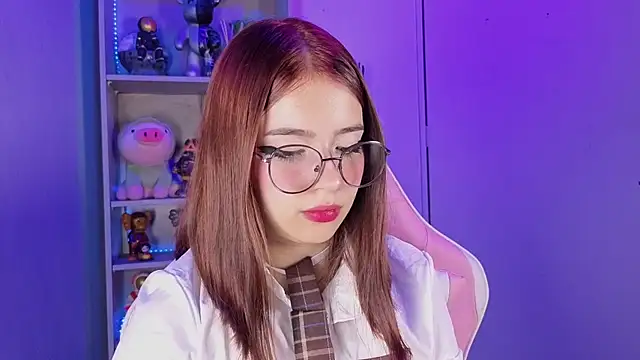 EmilyMiller  online show from 10-30-25, 04:30