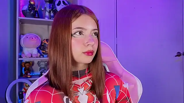 EmilyMiller  online show from 12-15-25, 04:00